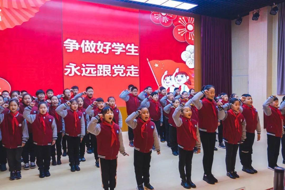 汉昭帝刘弗陵8岁继位,只当了13年,为何在汉朝皇帝中地位却很高?知识星球平台,实力导师传授独家知识